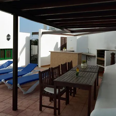 Vila Puerto Del Carmen Sleeps 4 Pool Wifi Puerto del Carmen (Lanzarote)